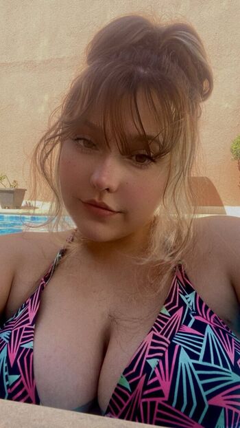 RED Mariana Leaked Nude OnlyFans (Photo 15)