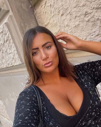 Renata Corvino Leaked Nude OnlyFans (Photo 3)