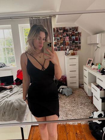Rhiannon Evans Leaked Nude OnlyFans (Photo 30)