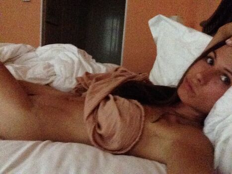Rhona Mitra Leaked Nude OnlyFans (Photo 5)