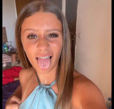 riana r Leaked Nude OnlyFans (Photo 4)