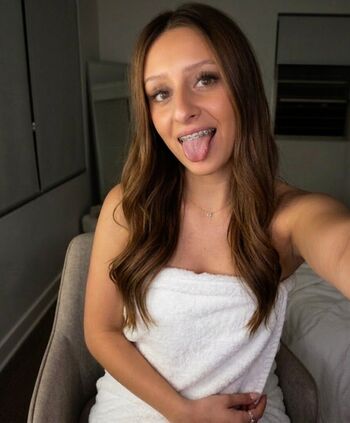 riana r Leaked Nude OnlyFans (Photo 14)