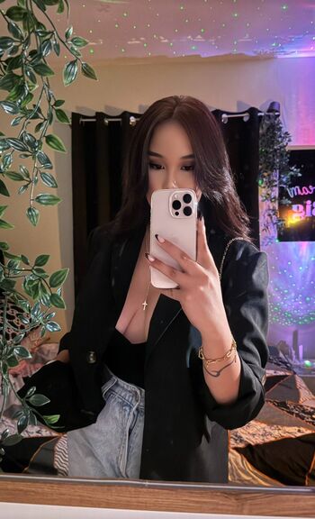 Riane Dañgazo Leaked Nude OnlyFans (Photo 17)