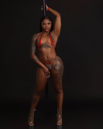 Riiah.Rosae