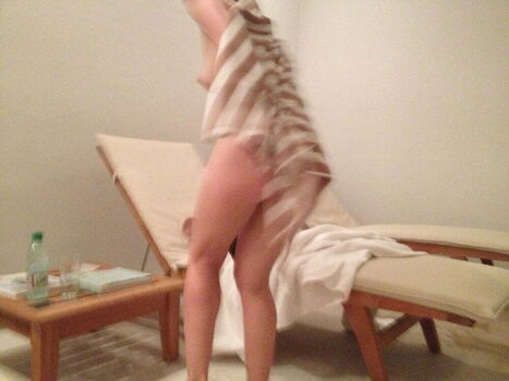 Riki Lindhome Leaked Nude OnlyFans (Photo 28)