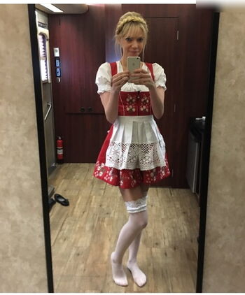 Riki Lindhome