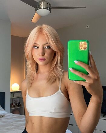 Riley Hubatka