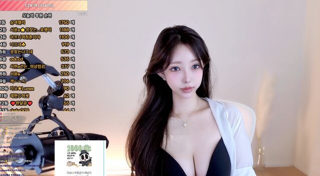 リリ♡ Riribebe123