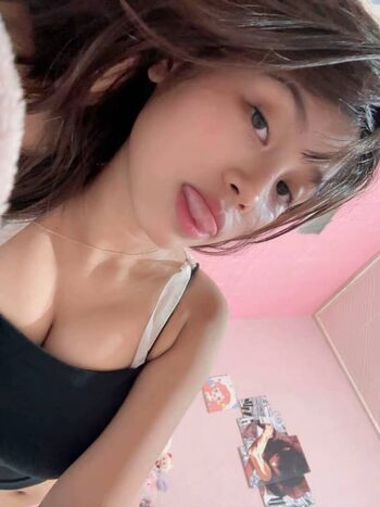 Riska Saputri Leaked Nude OnlyFans (Photo 4)
