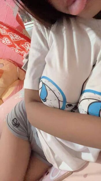 Riska Saputri Leaked Nude OnlyFans (Photo 6)