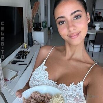Rita Faez Leaked Nude OnlyFans (Photo 38)