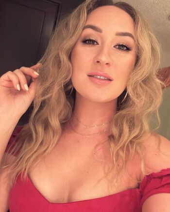 Robyn Adele Anderson Leaked Nude OnlyFans (Photo 18)