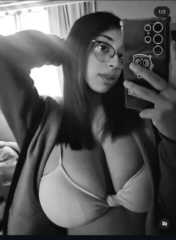rociocs Leaked Nude OnlyFans (Photo 4)