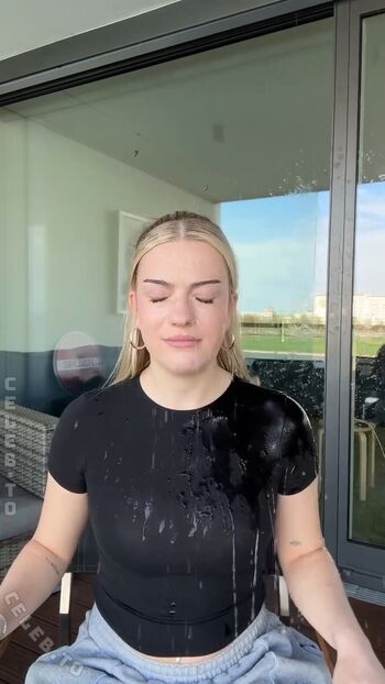Romina Jana Leaked Nude OnlyFans (Photo 2)