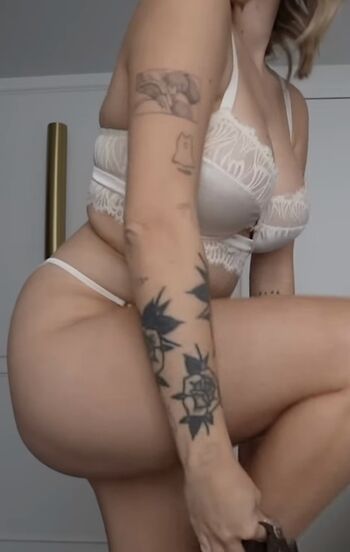 romyreiner Leaked Nude OnlyFans (Photo 21)