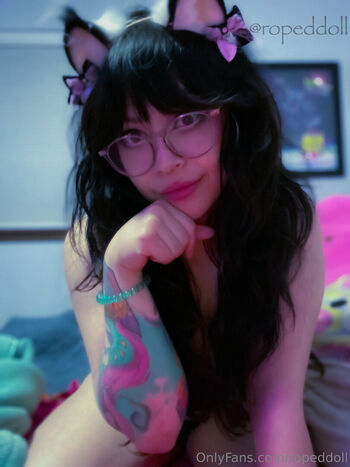 ropeddoll
