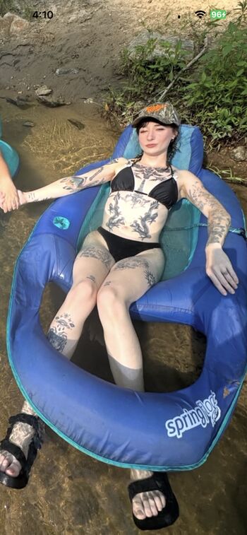 Rose.Freshcorn Leaked Nude OnlyFans (Photo 2)