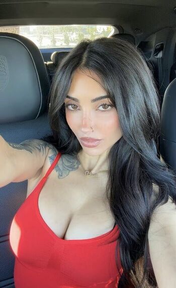 Rose Zara