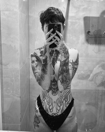 rosielouve Leaked Nude OnlyFans (Photo 3)