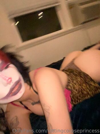 rottingcorpseprincess