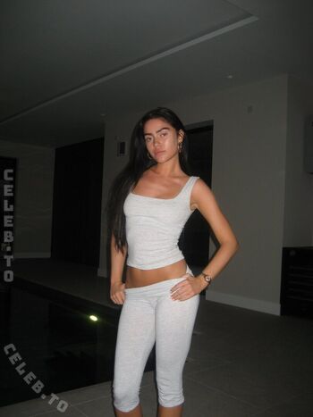 Roxanarosuu Leaked Nude OnlyFans (Photo 12)