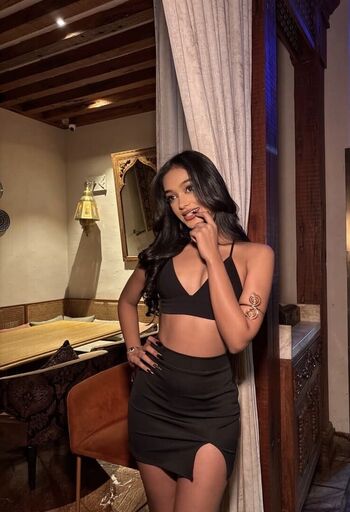 Ruchi Jadhav Leaked Nude OnlyFans (Photo 9)