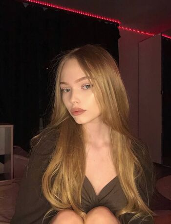 Russian Girls Leaked Nude OnlyFans (Photo 45)