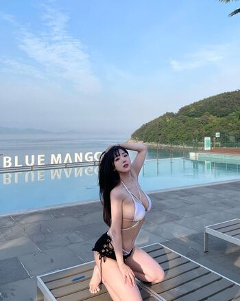 Ryeoni 려니 Leaked Nude OnlyFans (Photo 3)