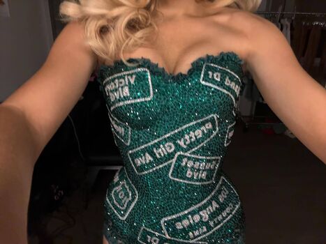 Sabrina Carpenter