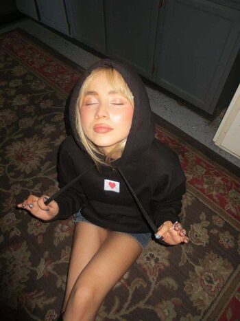 Sabrina Carpenter
