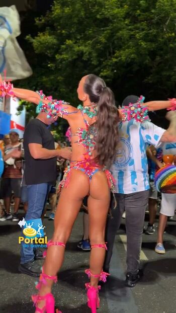 Sabrina Sato