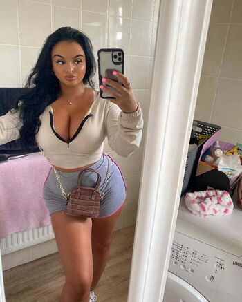 Sabrina Leaked Nude OnlyFans (Photo 37)