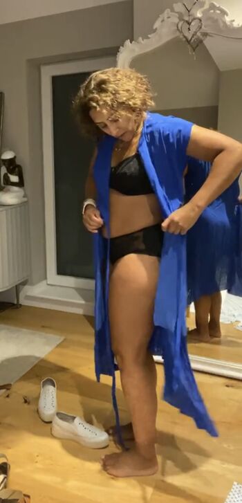 Saira Khan