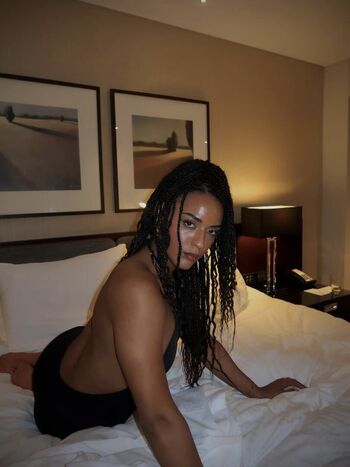 salome.masson_ Leaked Nude OnlyFans (Photo 5)