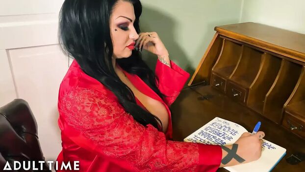 Samantha Sadat Leaked Nude OnlyFans (Photo 3)