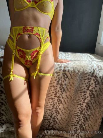 Sara-Alexa Leaked Nude OnlyFans (Photo 4)
