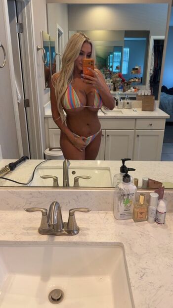 Sara Blake Cheek Leaked Nude OnlyFans (Photo 24)
