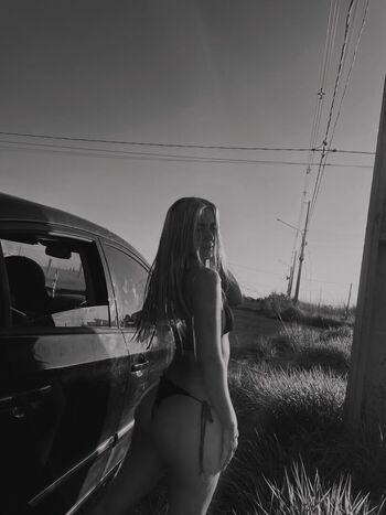 Sara Matos Leaked Nude OnlyFans (Photo 4)