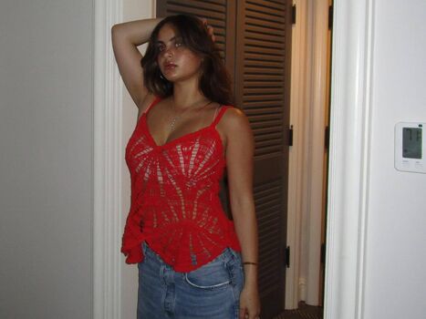 Sarabella Harris