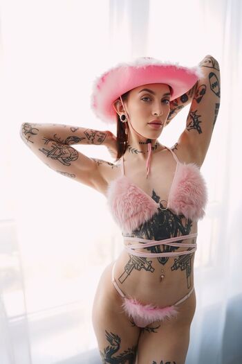 sarah_black_prvt