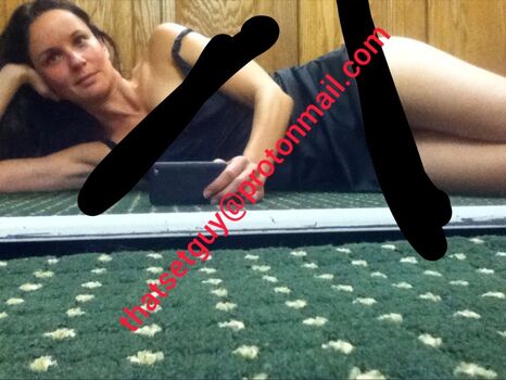 Sarah Wayne Callies Leaked Nude OnlyFans (Photo 3)