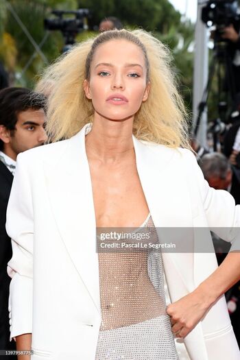 Sasha Luss Leaked Nude OnlyFans (Photo 12)