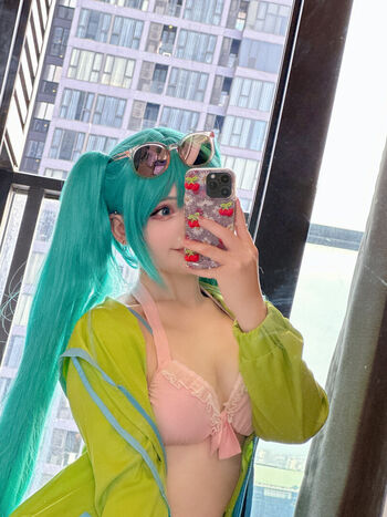 Saya Scarlet