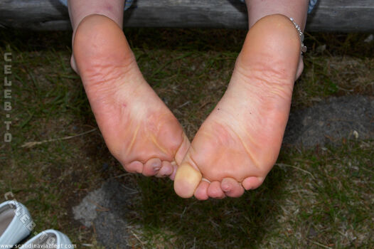 Scandinavian Feet