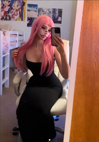 Scarlet Fraser