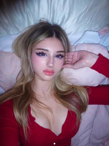 Scarlet Fraser
