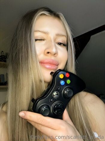 scarlett_ist_da