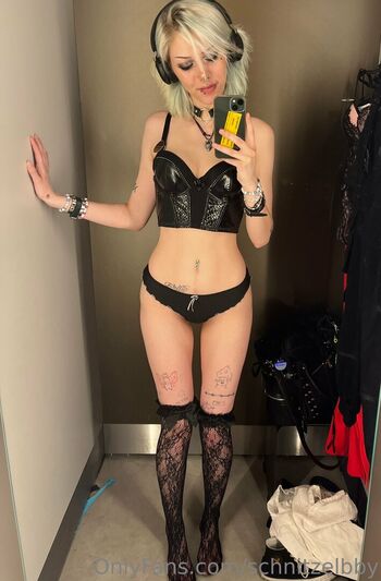 schnitzelbby Leaked Nude OnlyFans (Photo 28)