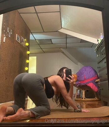 scorpioyogagirl Leaked Nude OnlyFans (Photo 57)