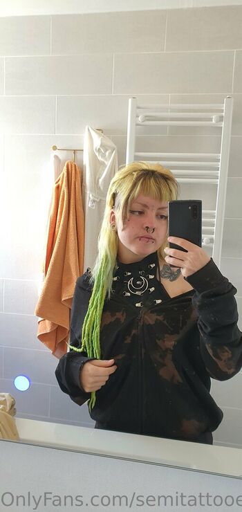 semitattooedgoth
